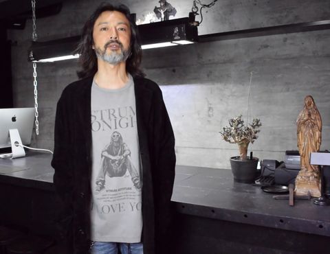お待たせ！STRUM限定T　2タイプ発売 あの伝説のアーティストが胸に