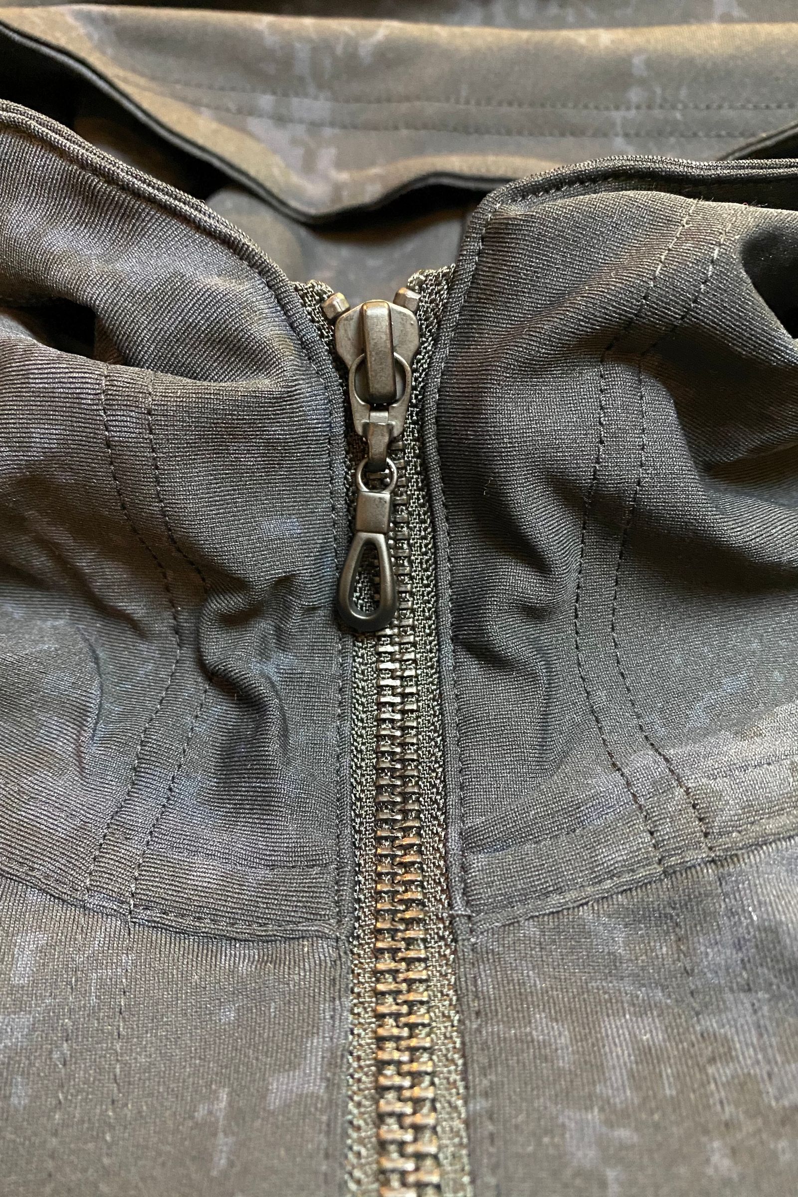 Hoodie CrossDotRashGuard / Black 【kiryuyrik】