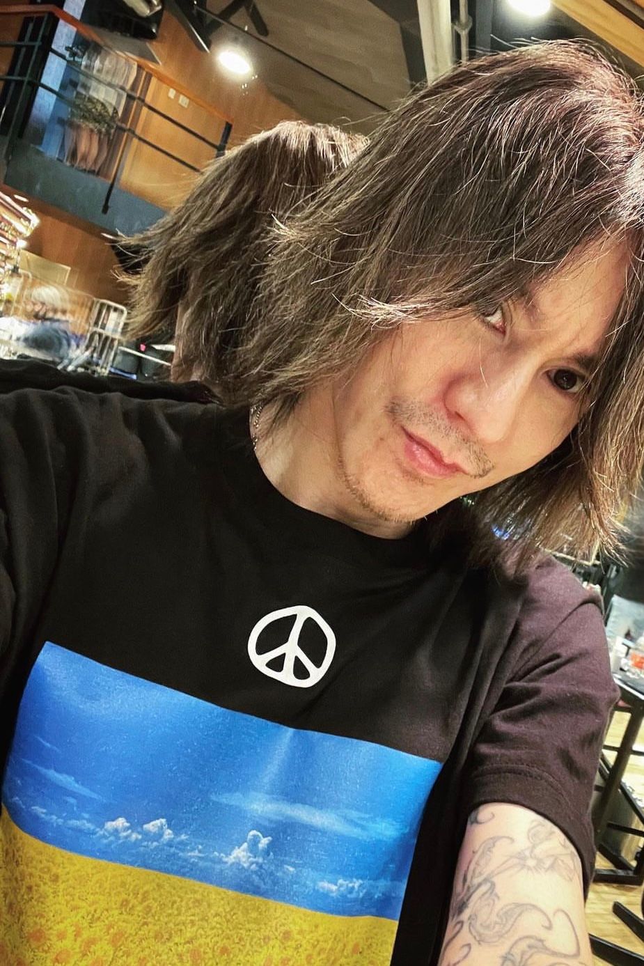 《予約》 Ukraine CharityT-shirt / ブラック 【THE ONENESS】 10月以降入荷予定