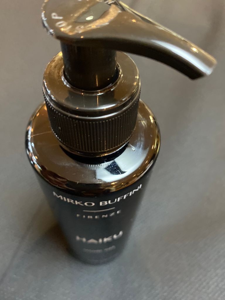 HAND GEL HAIKU (ハイク) / 250ml 【アルコール75%除菌手指用ハンドジェル 保湿香料】