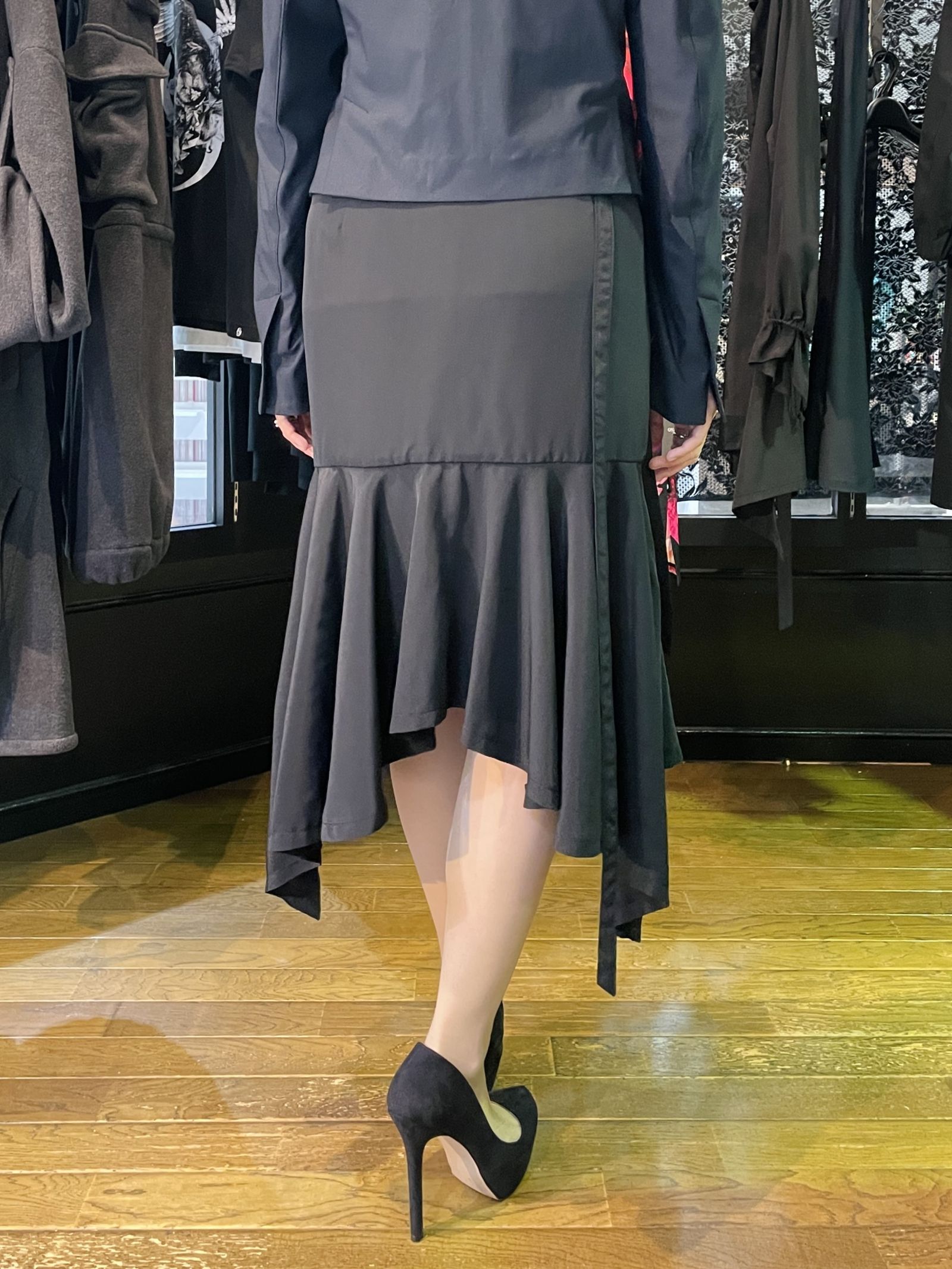 《予約品11月4日 》 WrapFrillSkirt / フリルスカート / ブラック