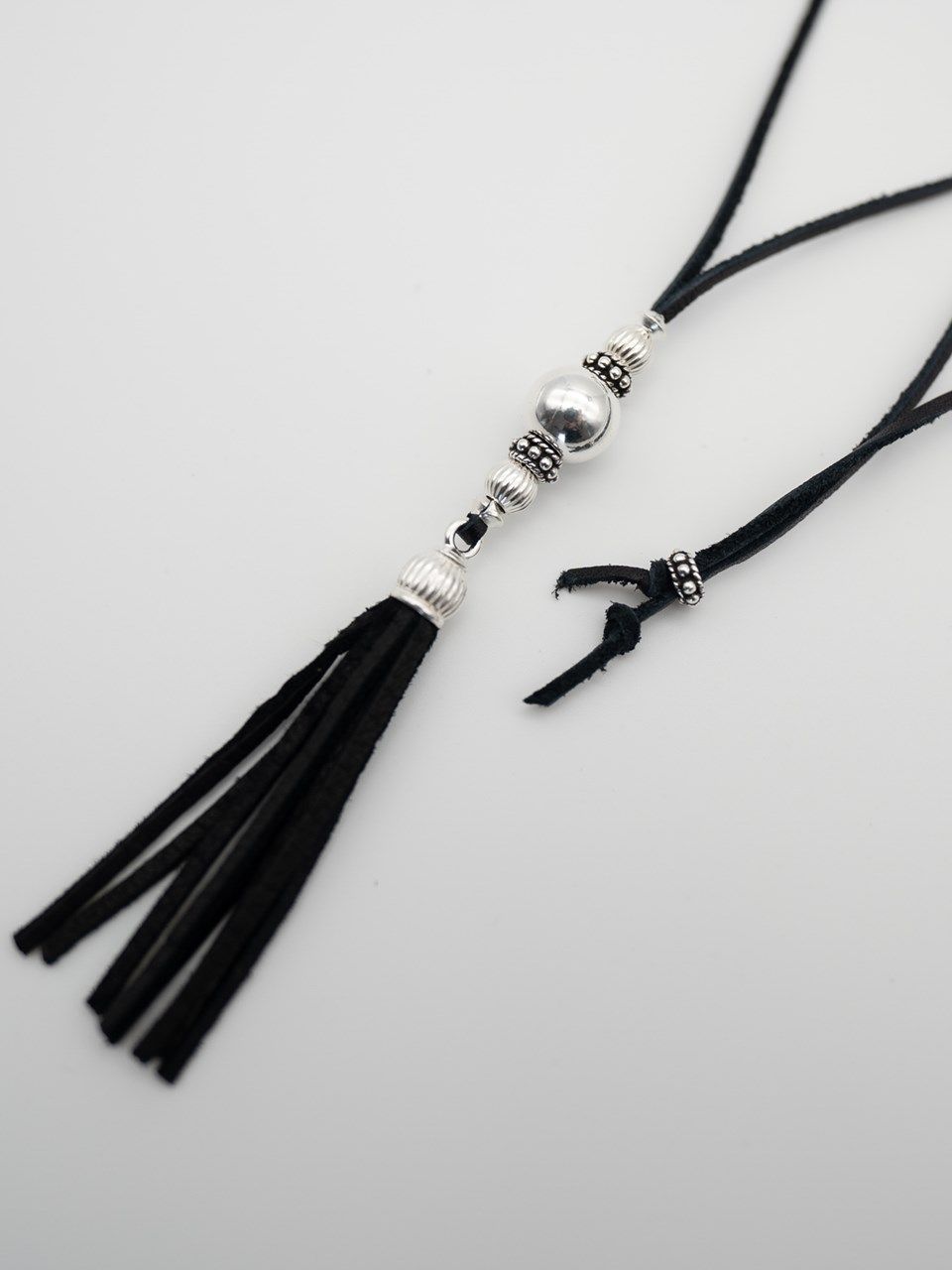 《予約品》 SILVER TASSEL ネックレス   / ブラック / 現物即納