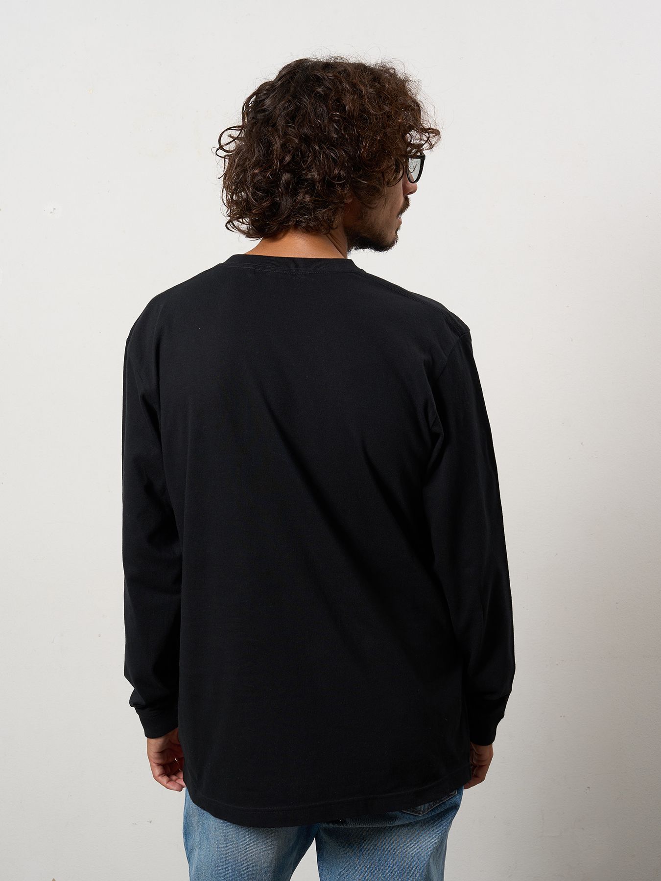 【予約品 10月16日(木) 締切】5.6ozコットン天竺 クレジットグラフィティ＆パッチ LSシャツ / ブラック