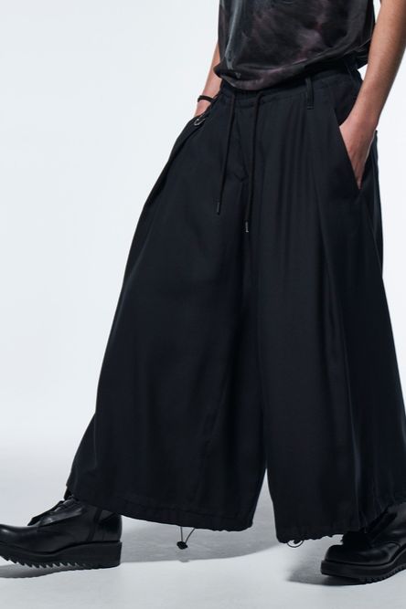 《予約品》 極太ガウチョパンツSharringWideTuckSlacks / テンセルギャバジンブラック 【kiryuyrik】 2023年4月以降入荷予定