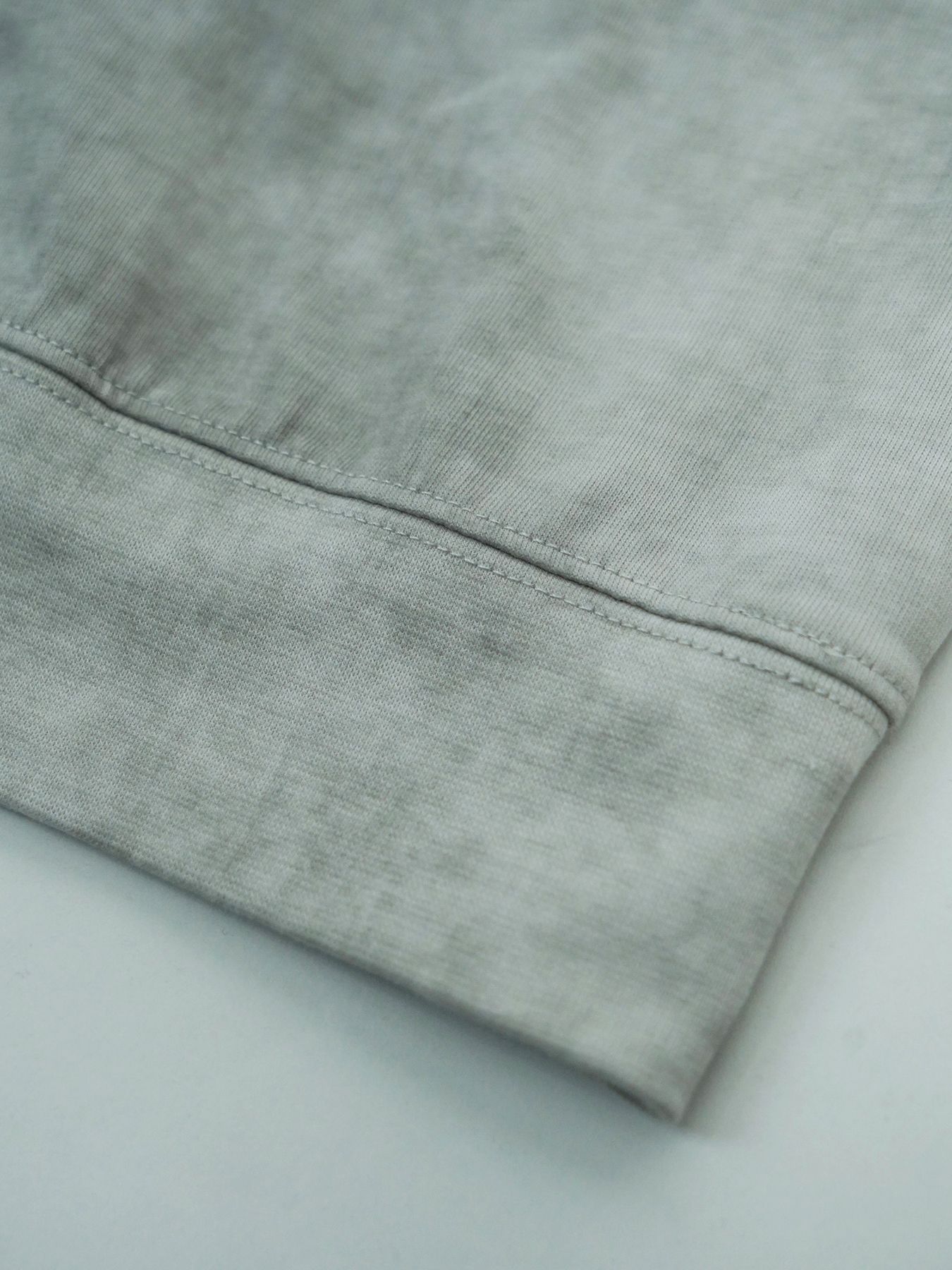 【予約品 2月1日(日) 締切】SWITCHCUT / ロゴプリント カットソー  / グレー