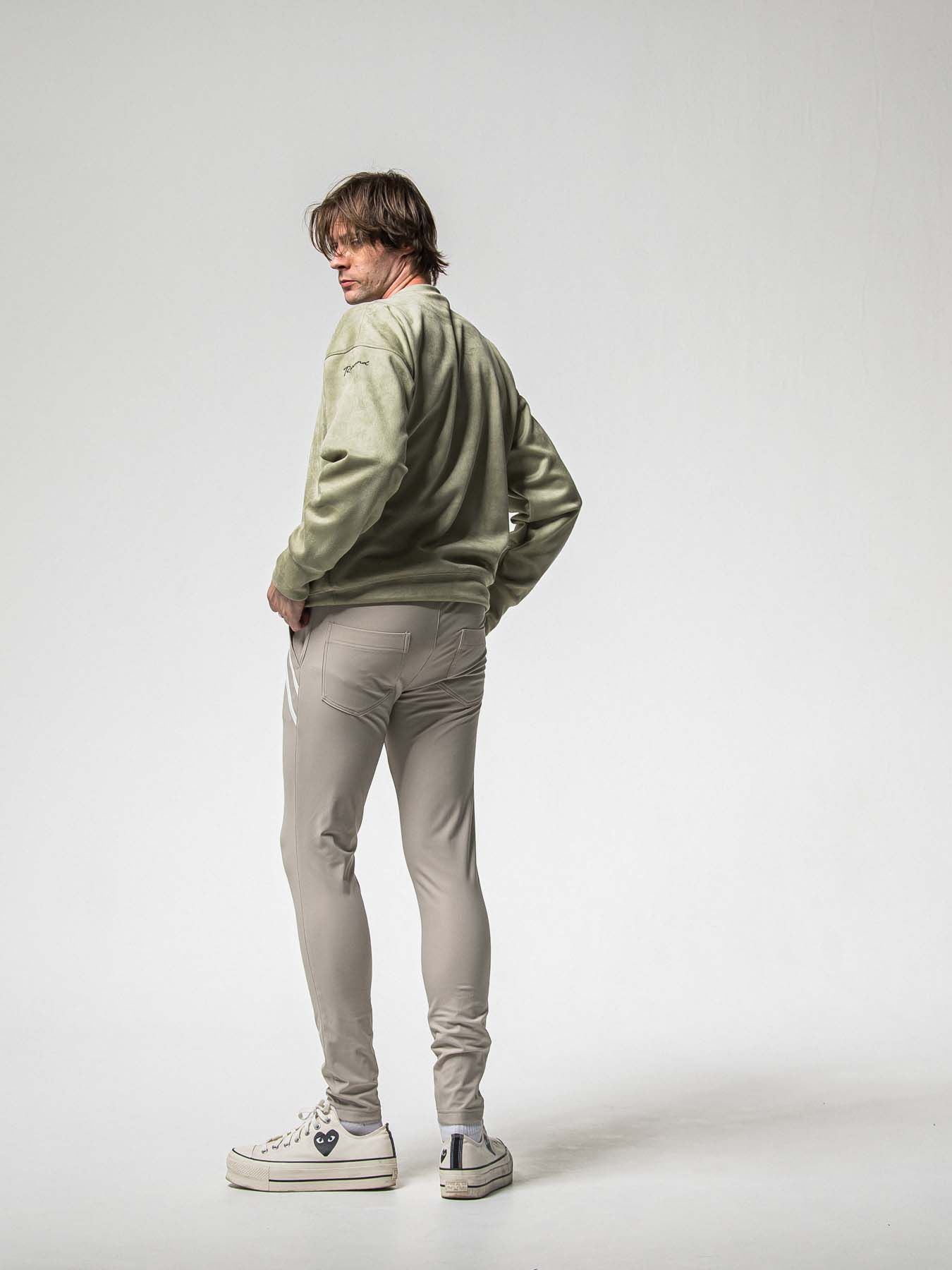 【予約品 8月31日(日) 締切】SUEDE DROP TRAINER / スウェード ドロップショルダートレーナー / カーキ