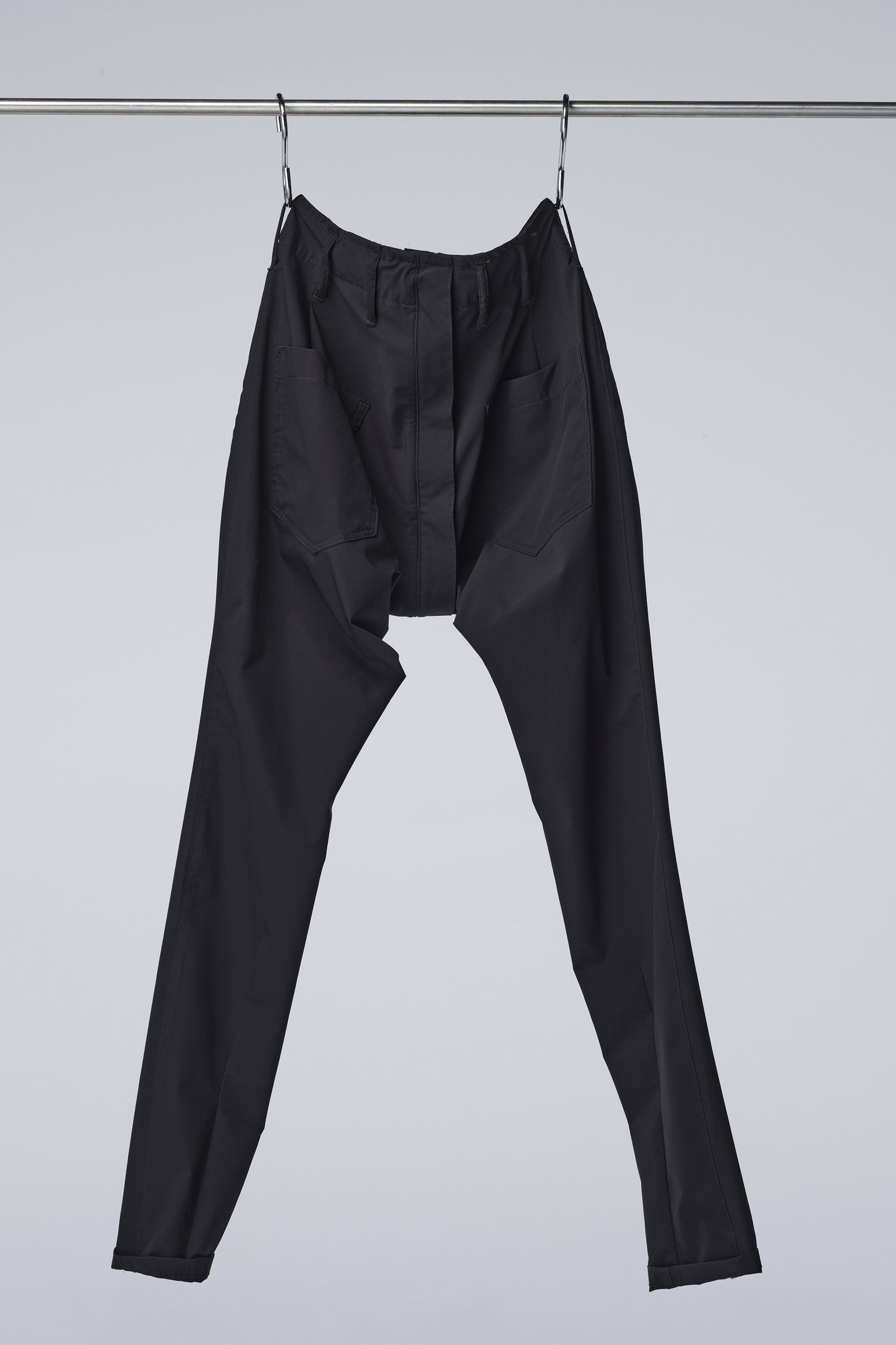 Recycled PEs Darts Saruel Pants / ブラック 【THE ONENESS】