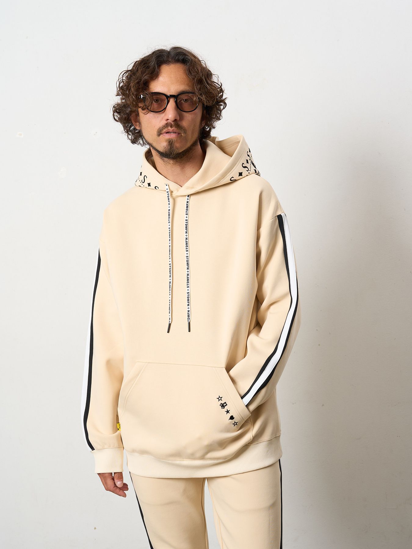 【予約品 5月8日(木) AM10時 締切】 T-Rストレッチポンチ スターノルディックフロッキーライン プルパーカー / オフホワイト