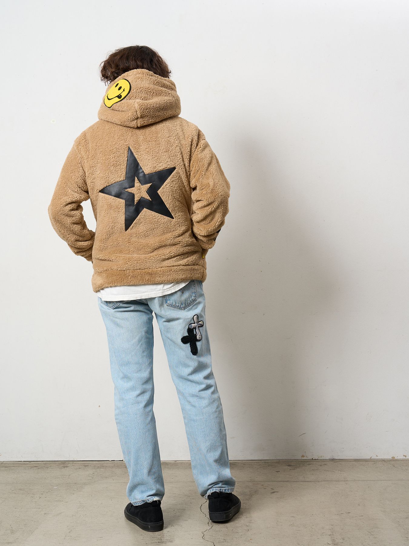 【予約品 5月8日(木) AM10時 締切】 コーラルフリースボア マルチパッチワークプルパーカー / キャメル