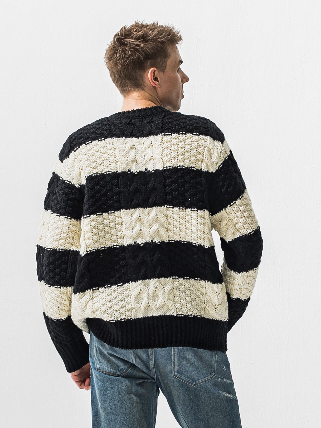 【予約品 9月6日(日) 締切】CABLE LAW SWEATER / ケーブル編みローゲージセーター / ブラック×ホワイト