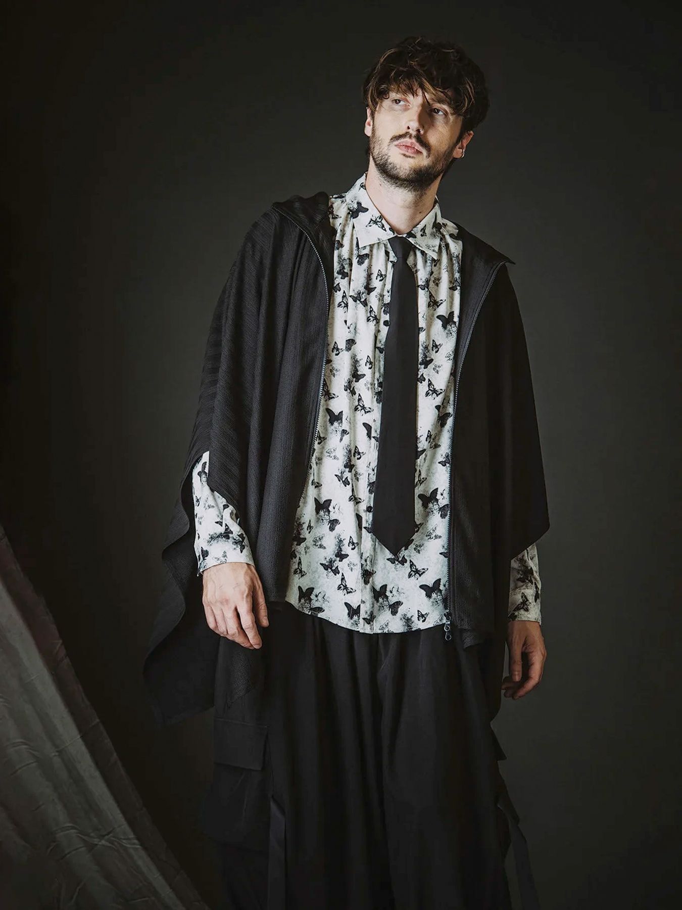 ドローストリングスフーデッドポンチョ / ブラック【NOID.】