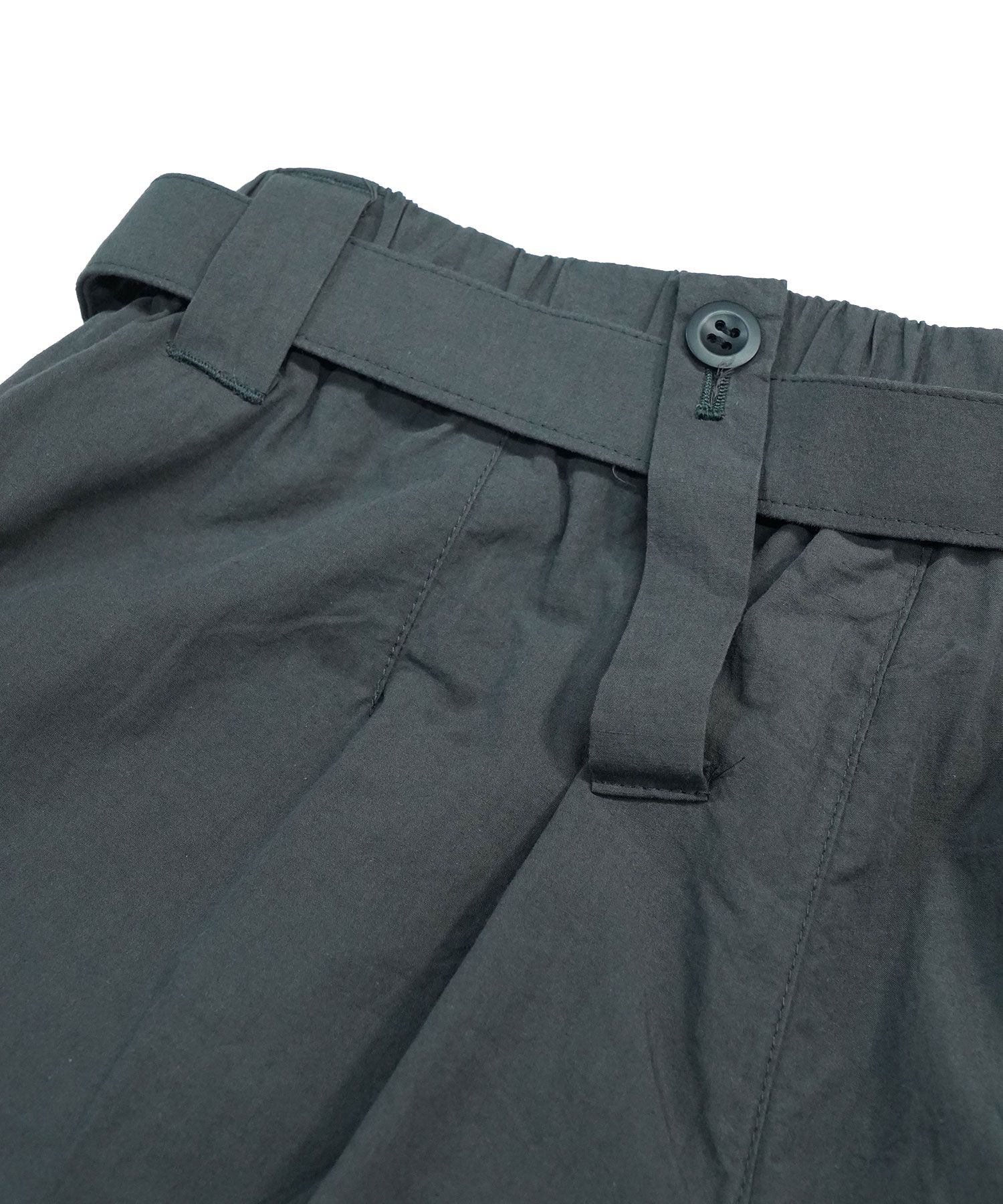 【予約品10月20日(日）締め】 LABORO / ベルト付きイージートラウザー / チャコール