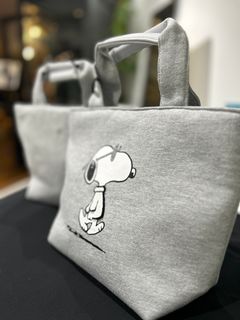スヌーピー LUNCH BAGサングラスラインストーン /GRAY 1PIU1UGUALE3 RELAX ×PEANUTS