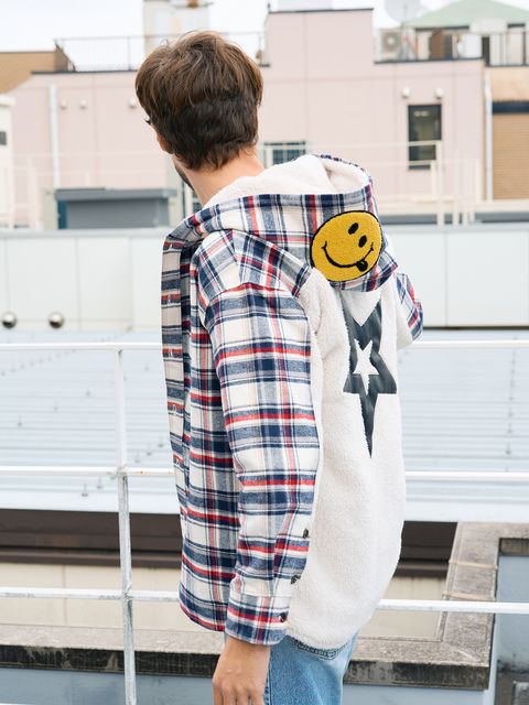 ヘビーネルチェック-ボア レザースター&サガラパッチワーク フーデッドシャツ / オフホワイト