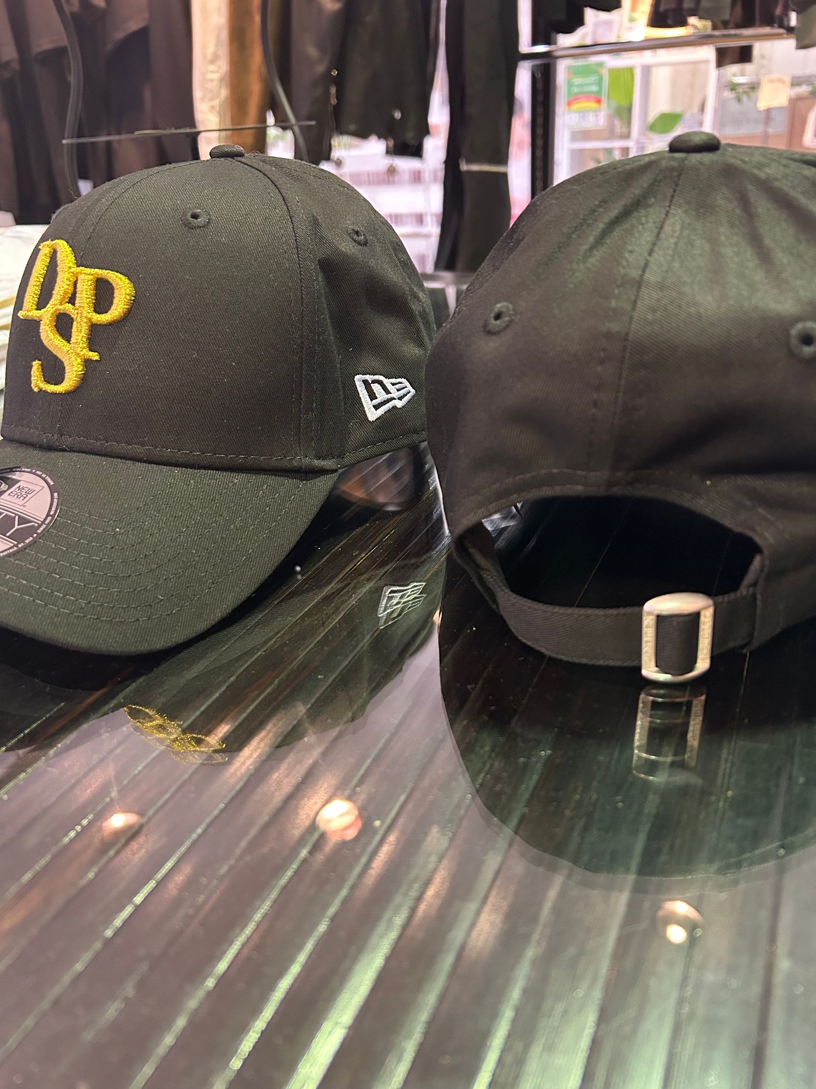 CAP / ブラック×ゴールド(CPG)DeeTA