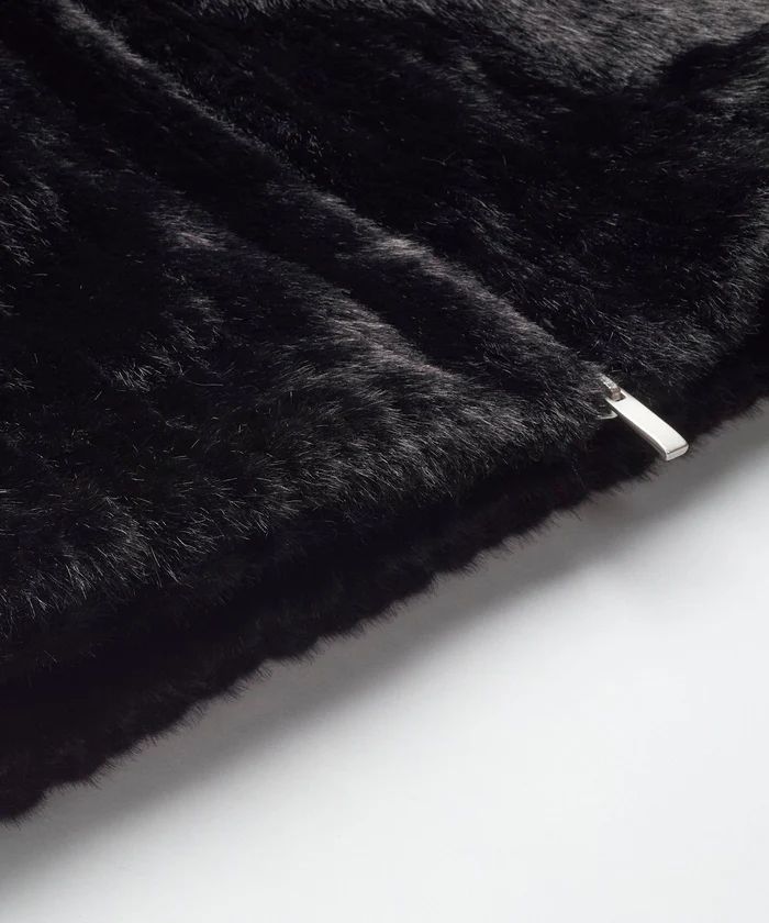 フェイクファーBIGフーデッドBLZ BLACK ブラックストライプ【NO ID.】