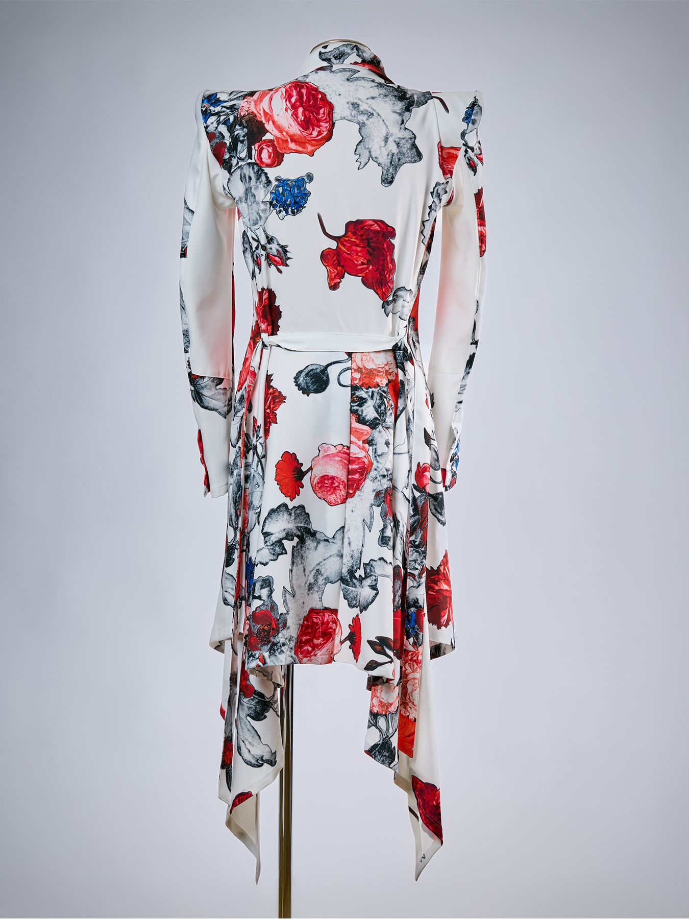 【予約品 10月26日(月) 締切】《Costume Line》THEONENESS-FLORA Power Shoulder Flare Jacket / パワーショルダー フレアジャケット / ホワイト