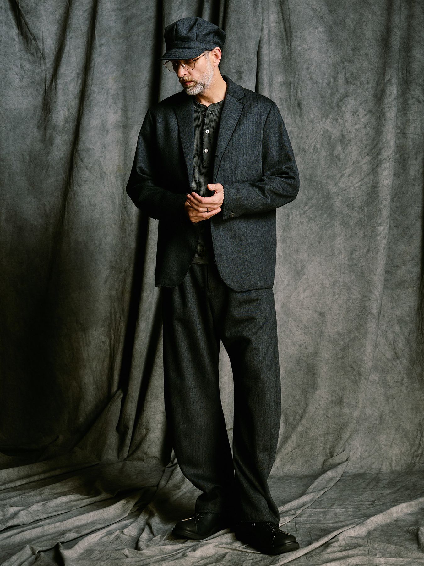 【予約品 4月19日(日) 18時締切】venetian stripe wide banana slacks / ヴェネツィアン ストライプ ワイドバナナスラックス / チャコール