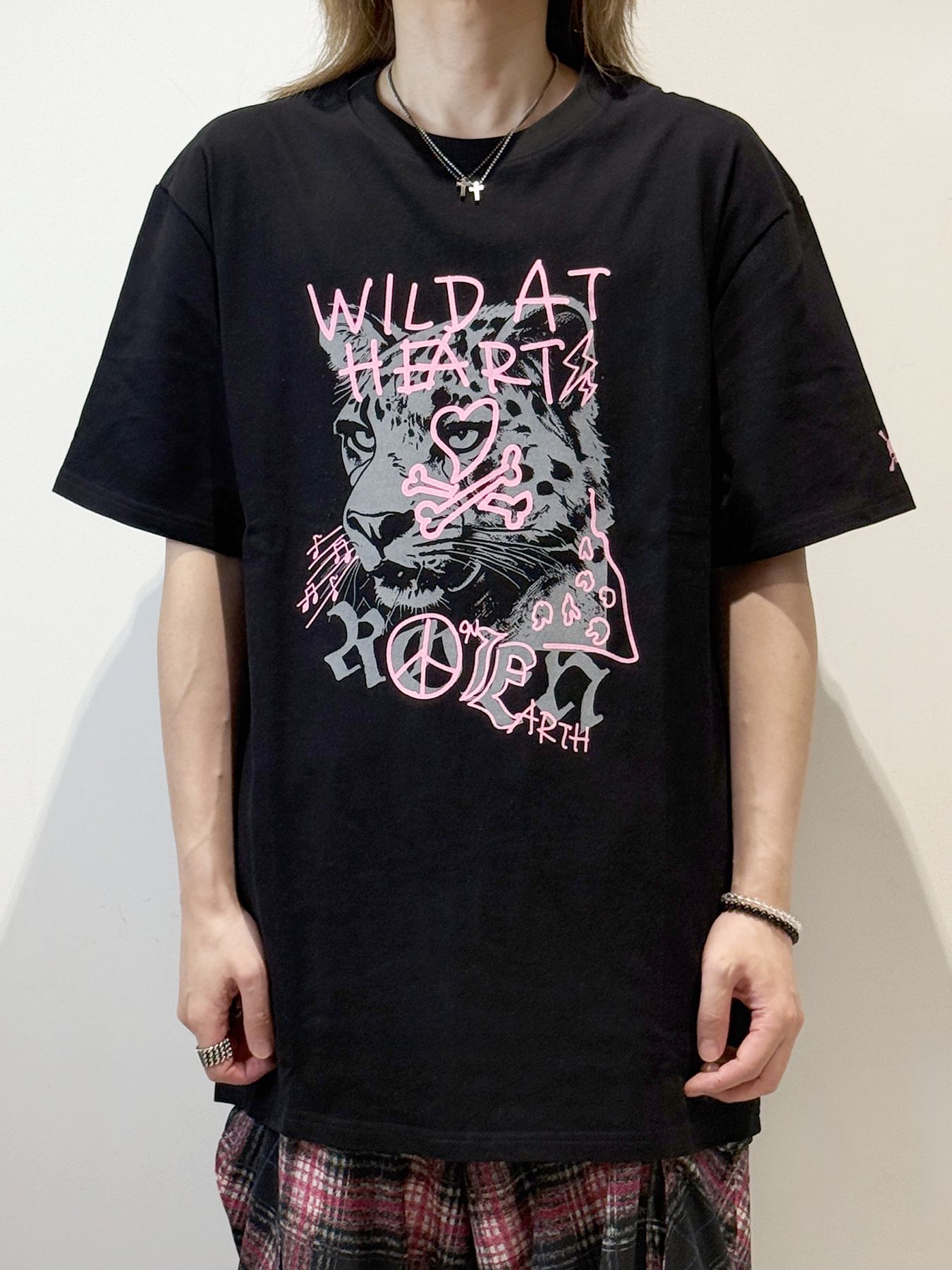 WILD HEART GRAPHIC T / 半袖Tシャツ / ブラック【Roen】