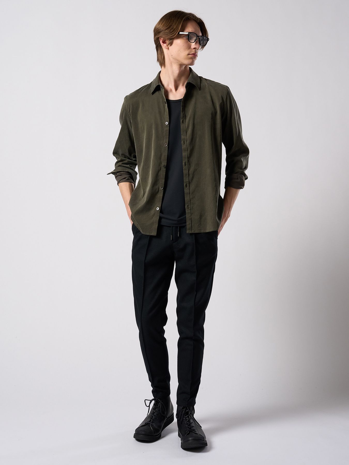 【予約品 4月19日(日) 18時締切】comfort pin-tuck slim slacks / コンフォート ピンタック スリムスラックス / ブラック