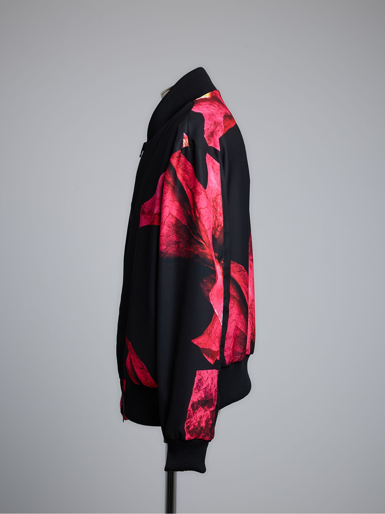 【予約品 5月18日(日) 締切】Reversible Bomber Jacket / リバーシブル ボンバージャケット / ブラック&ホワイト刺繍
