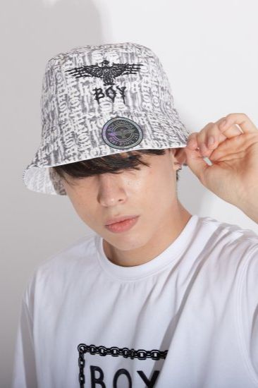BOY LOGO REVERSIBLE BUCKET HAT/ ホワイト 【BOY LONDON】