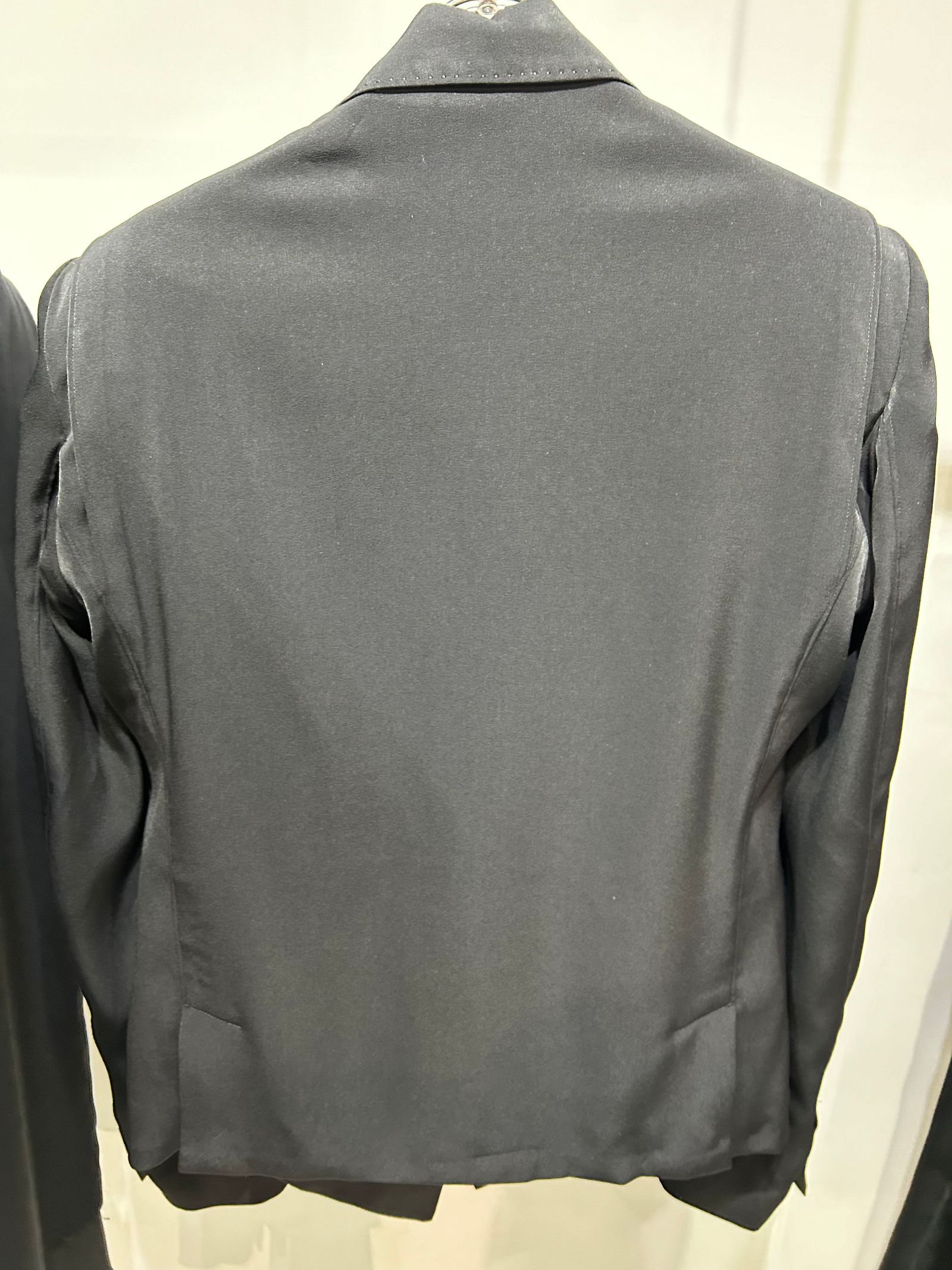 《予約品》I様専用 ShortPeackedJacket / スエードサテンショートジャケット / ブラック