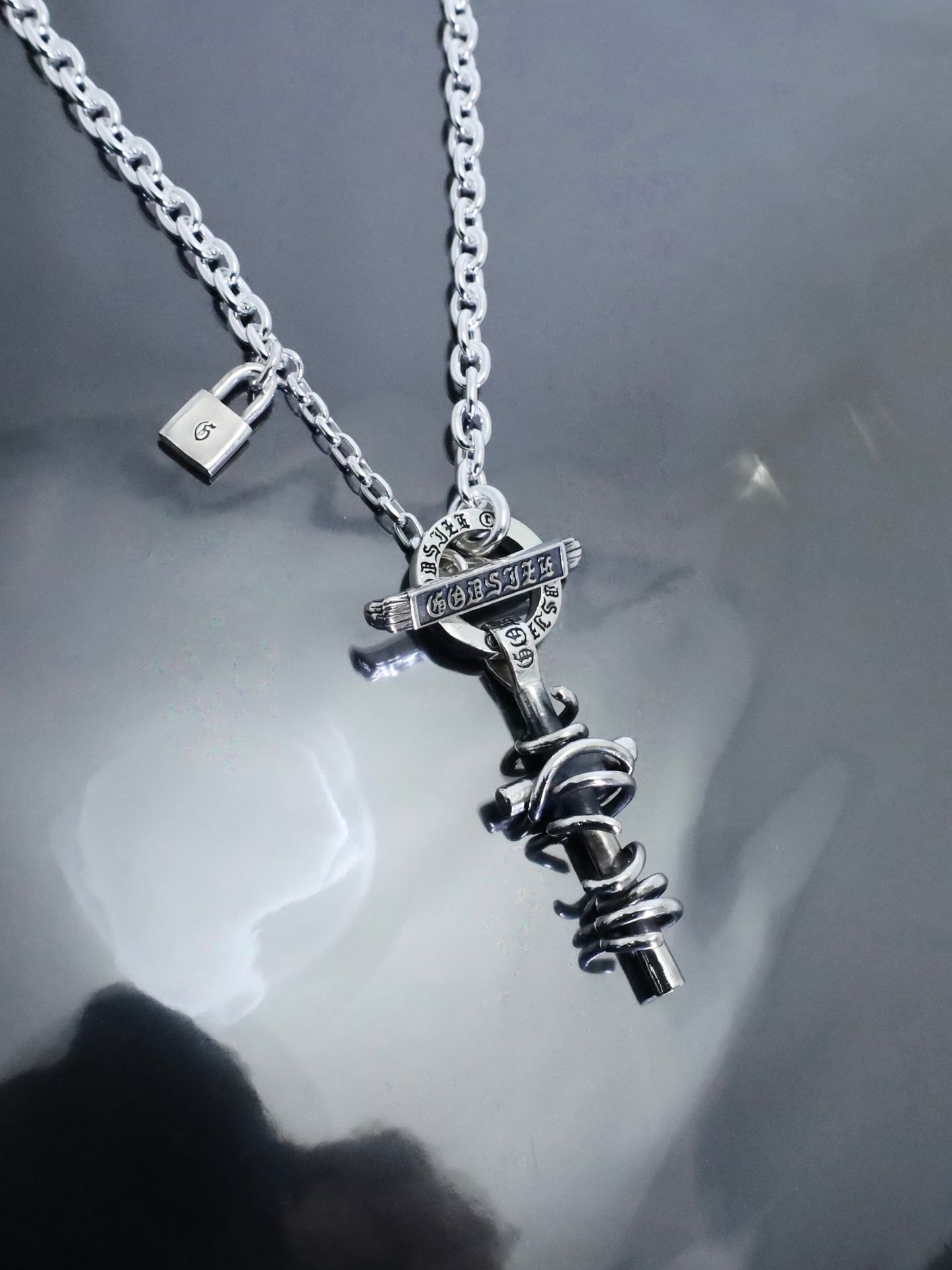 《受注生産》 THORNY CROSS [LARGE] #2 NECKLACE with GODSIZE® I.D. TAG / ソーニークロス L #2ネックレス ゴッドサイズ® I.D.タグ / 注文から4週間~後入荷予定