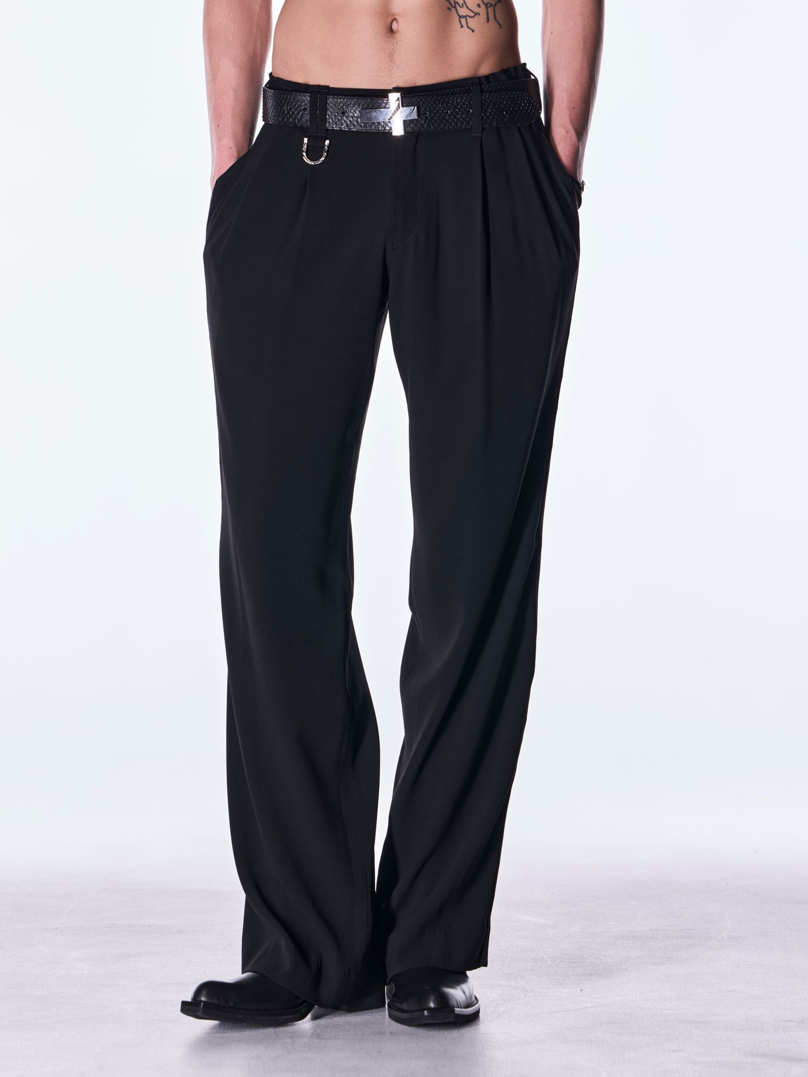 【予約品 6月29日(月) 締切】Back Satin Wide Slacks / ワイドスラックス / ブラック