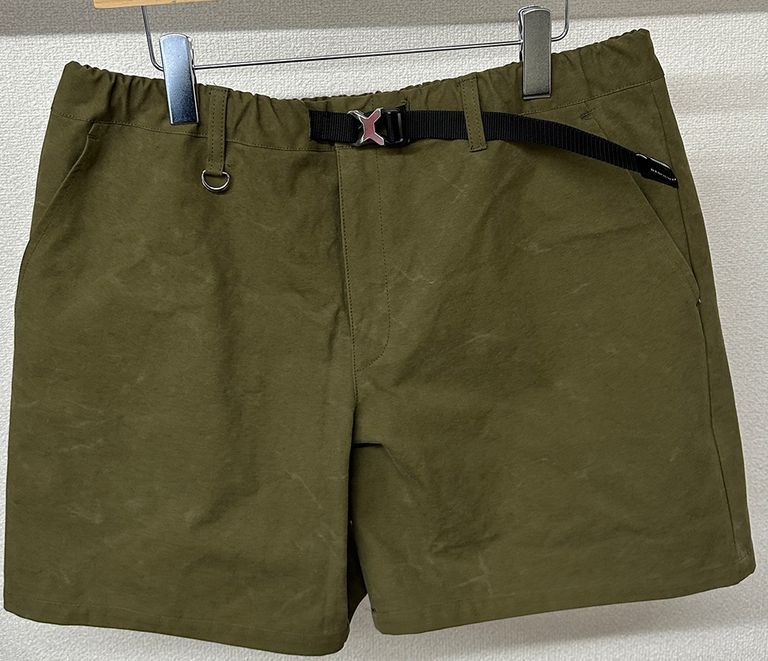 《予約品3月3日18：00締め》 PAT SHORTS / ベルト付きショーツ / カーキ