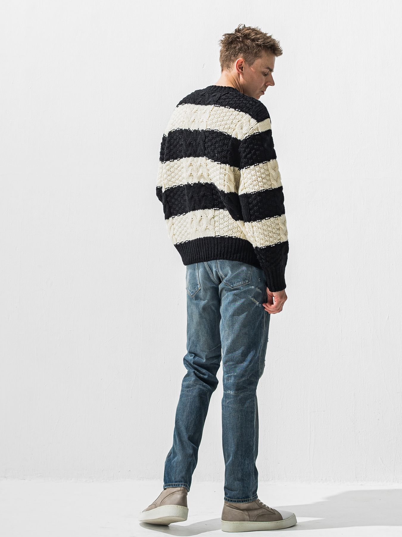 【予約品 9月6日(日) 締切】CABLE LAW SWEATER / ケーブル編みローゲージセーター / ブラック×ホワイト
