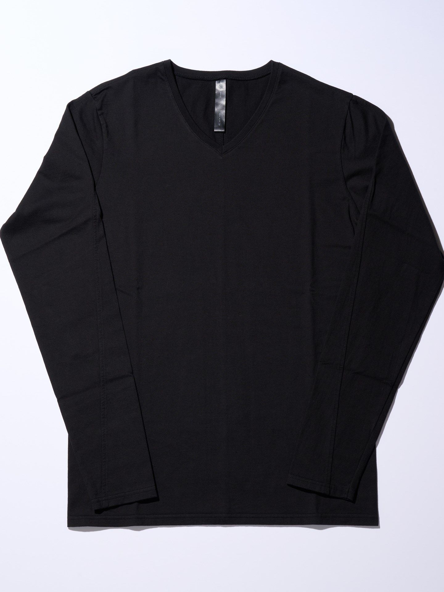 【予約品】 basic V-neck L/S / VネックTシャツ / ブラック