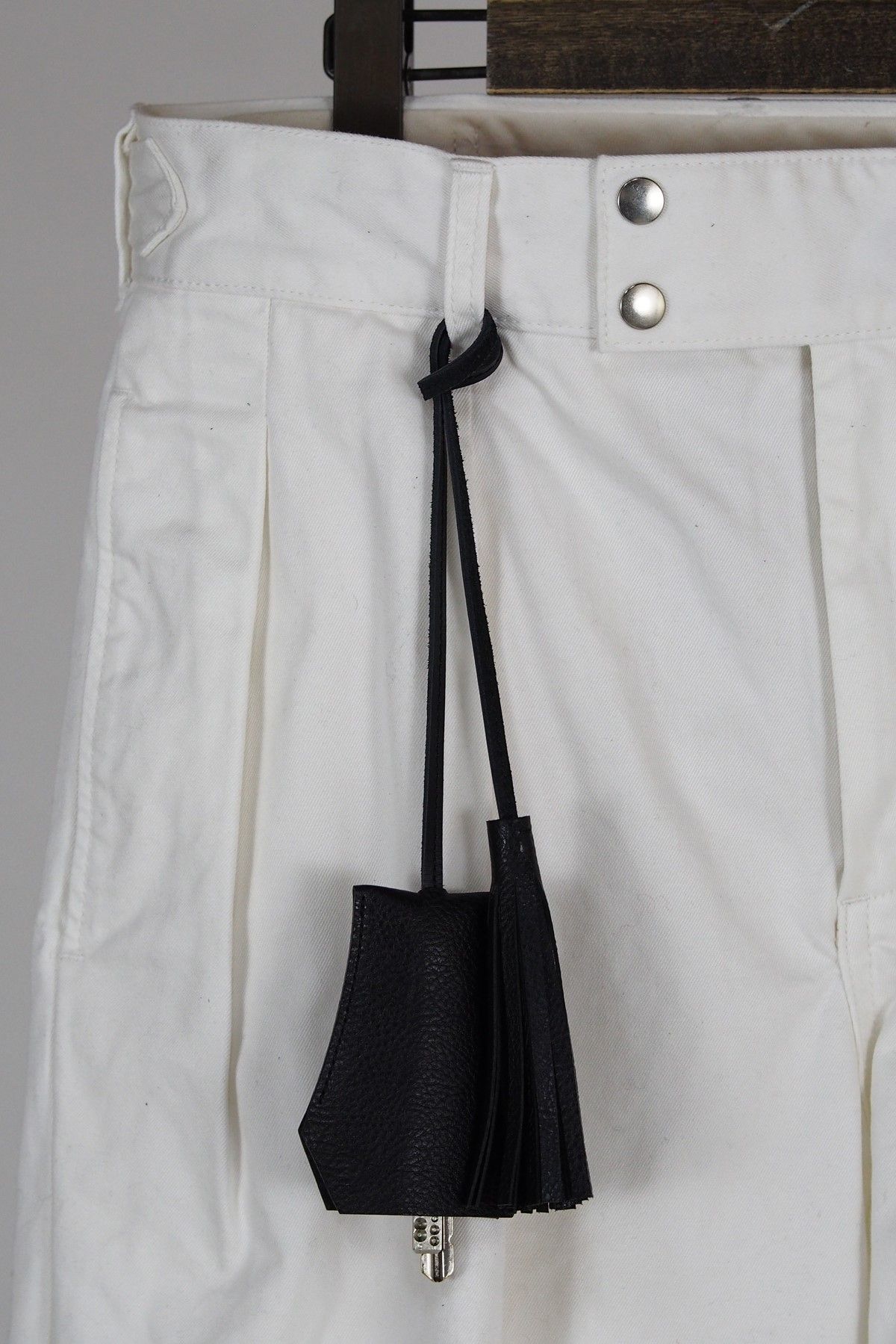 タッセルレザーキーホルダーTASSEL KEYHOLDER / ブラック