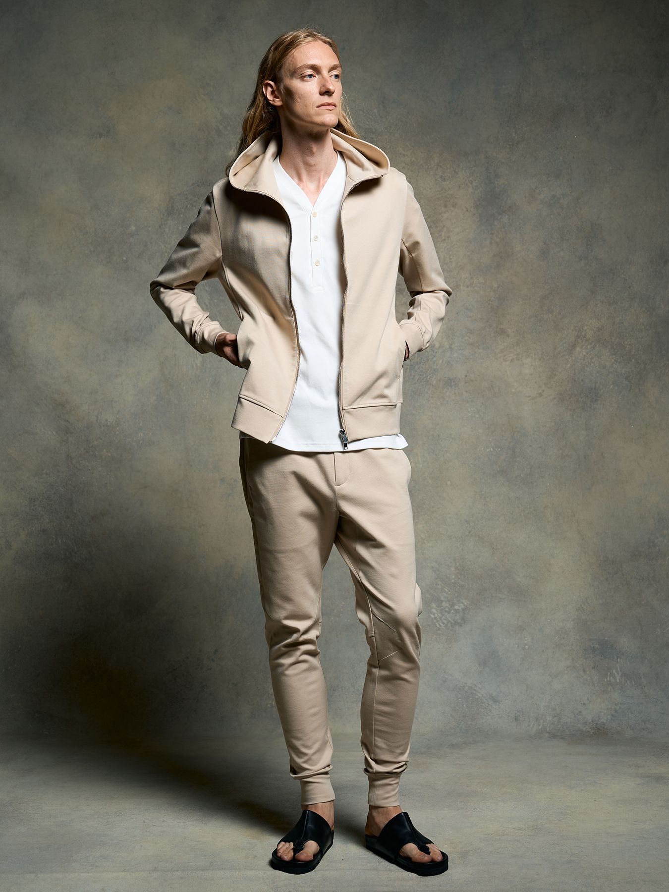 【予約品 9月23日(火) 締切】high neck zip-up parka / ハイネック ジップアップパーカー / ライトベージュ