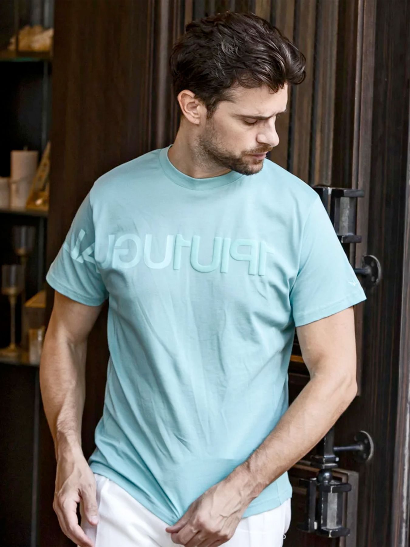 国内★1PIU1UGUALE3 RELAX★ビッグロゴ インバーテッドTシャツ 1PIU1UGUALE3 RELAX - ビッグロゴインバーテッドTシャツ