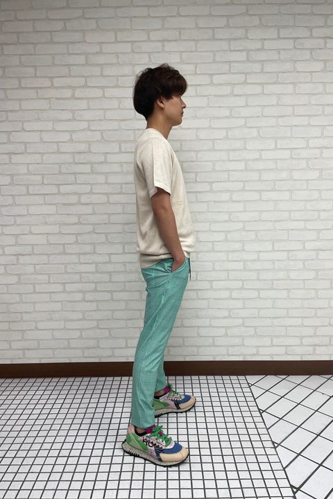 夏のチェックパンツコーデ
