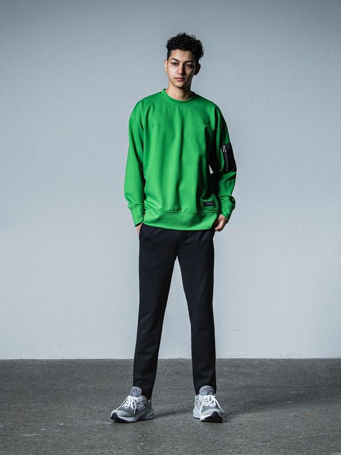 ERIC EASY PANTS セミルーズフィット パンツブラック