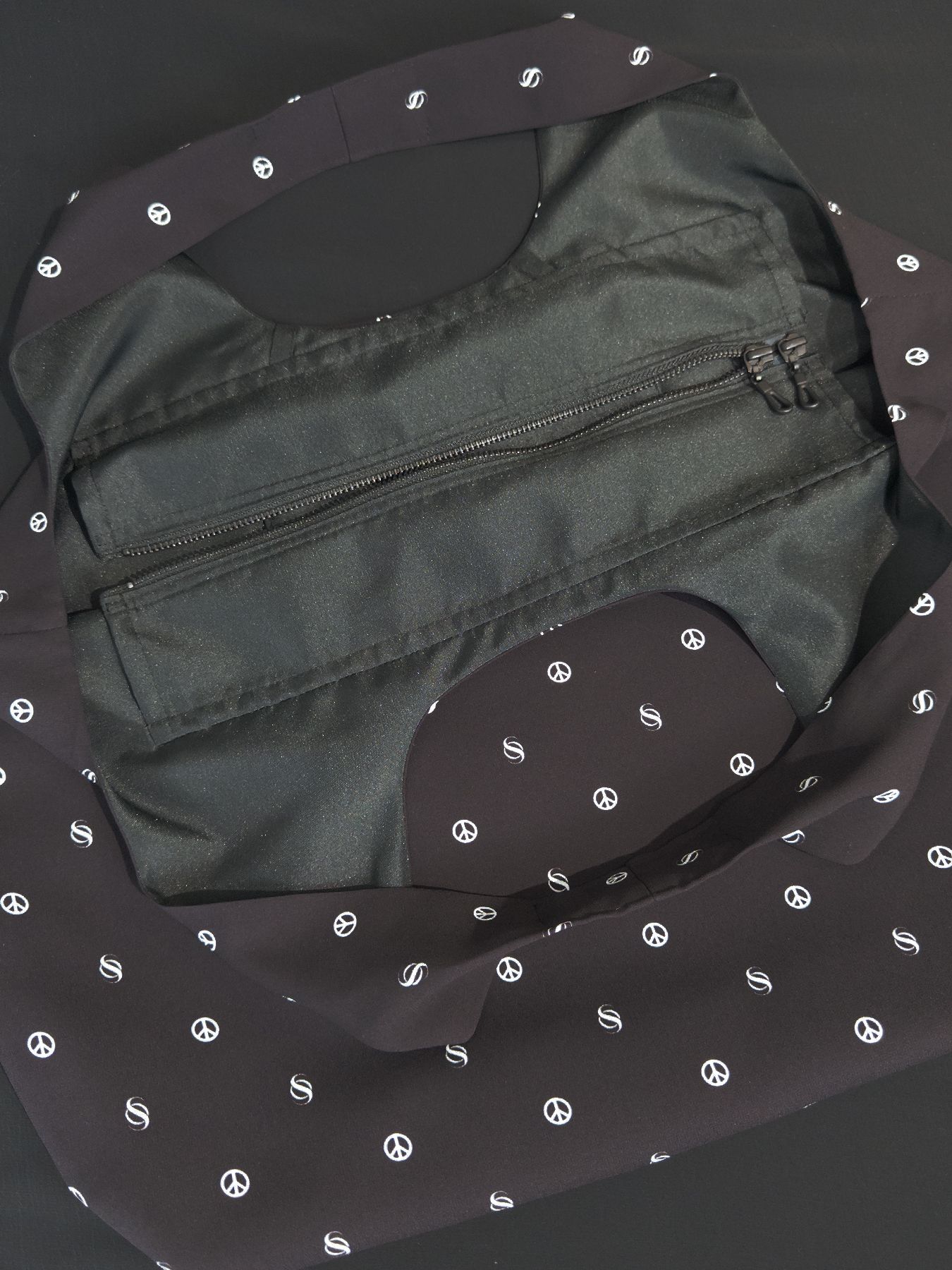 【予約品 4月26日(日) 締切】Peace Dot Shoulder Tote Bag / ピースドット ショルダートートバッグ / ブラック