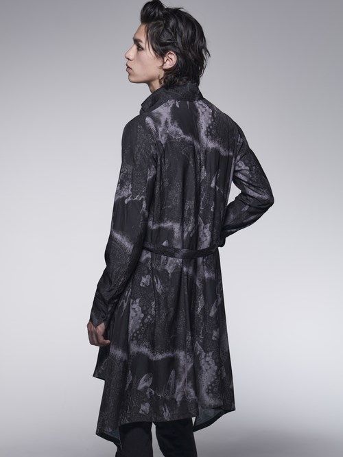 《予約品》 FlareLongShirt / フレアーロングシャツプリント / ブラック＆グレー 【kiryuyrik】 10月中旬以降入荷予定