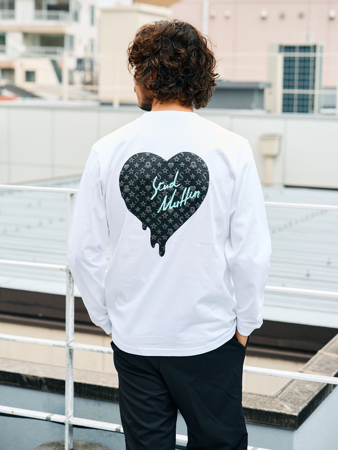 【予約品 5月8日(木) AM10時 締切】 5.6ozコットン天竺 スターグラムハート＆シークインLS Tシャツ / ホワイト