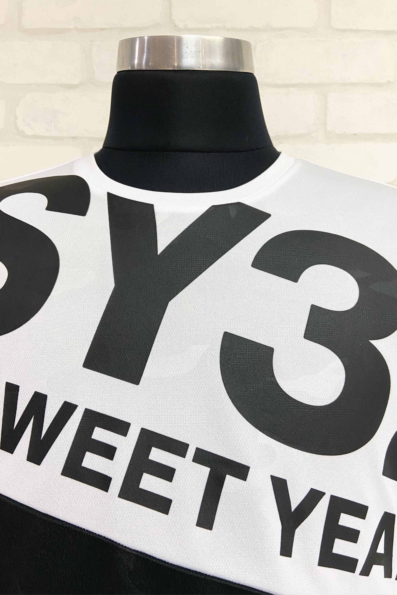 SY32 by SWEET YEARS - EMBOSS CAMO SPOTS TEE Tシャツ / BLACK 【SY32