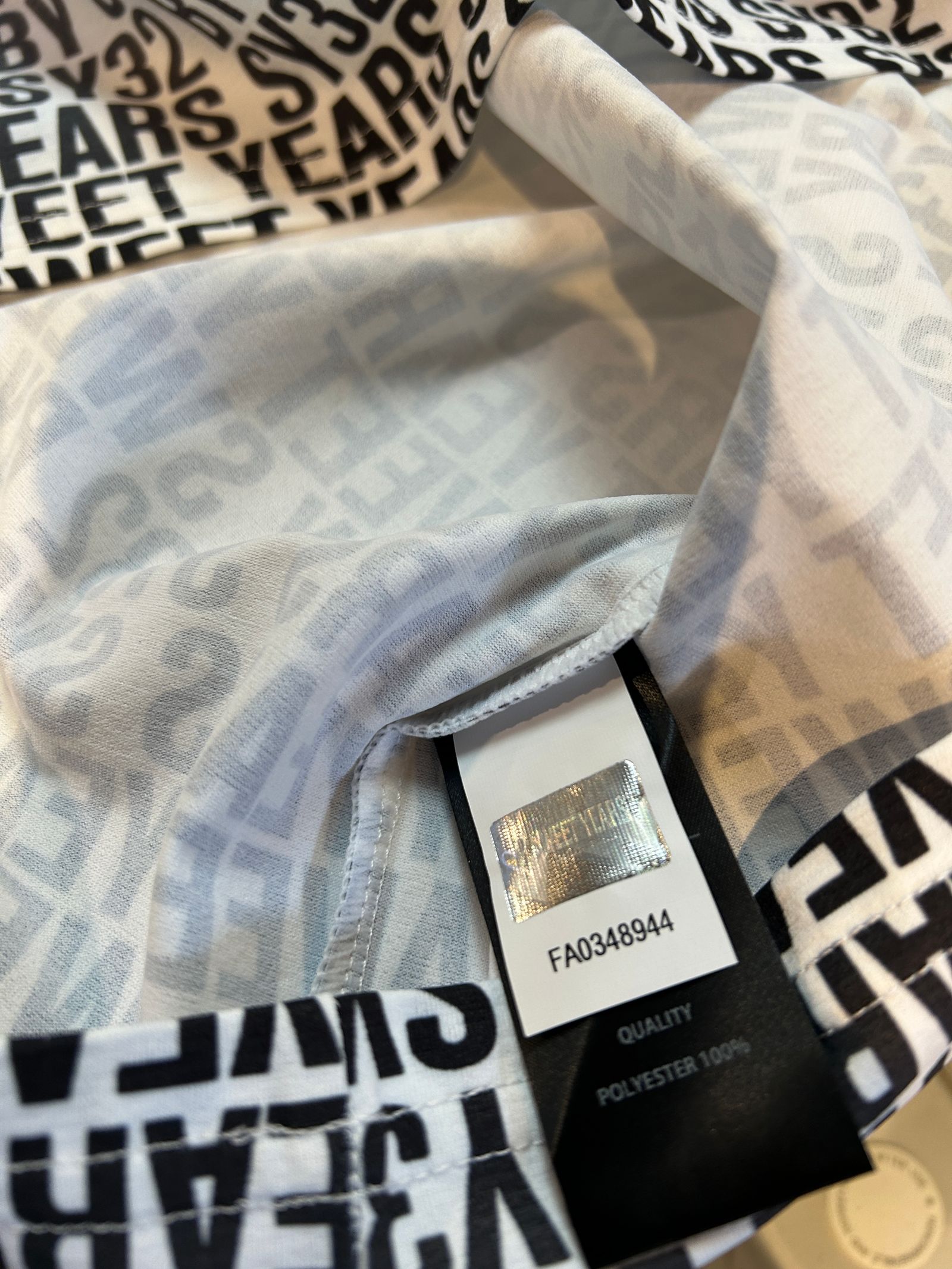 GRADATION LOGO L/S TEE / グラデーションロゴ 長袖Tシャツ / ホワイト 【SY32 by SWEET YEARS】