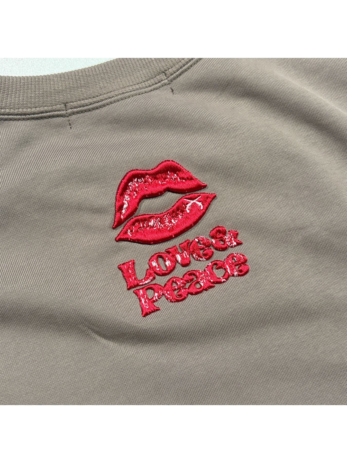 【予約品 8月23日(日) 締切】ACTIVE SWEAT LIP/EMB / グレージュ