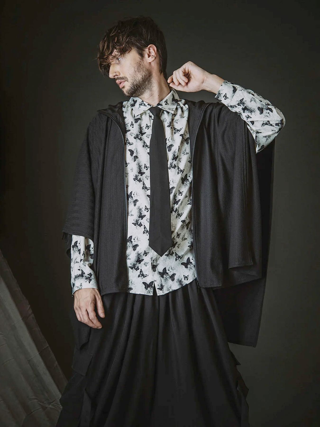 ドローストリングスフーデッドポンチョ / ブラック【NOID.】