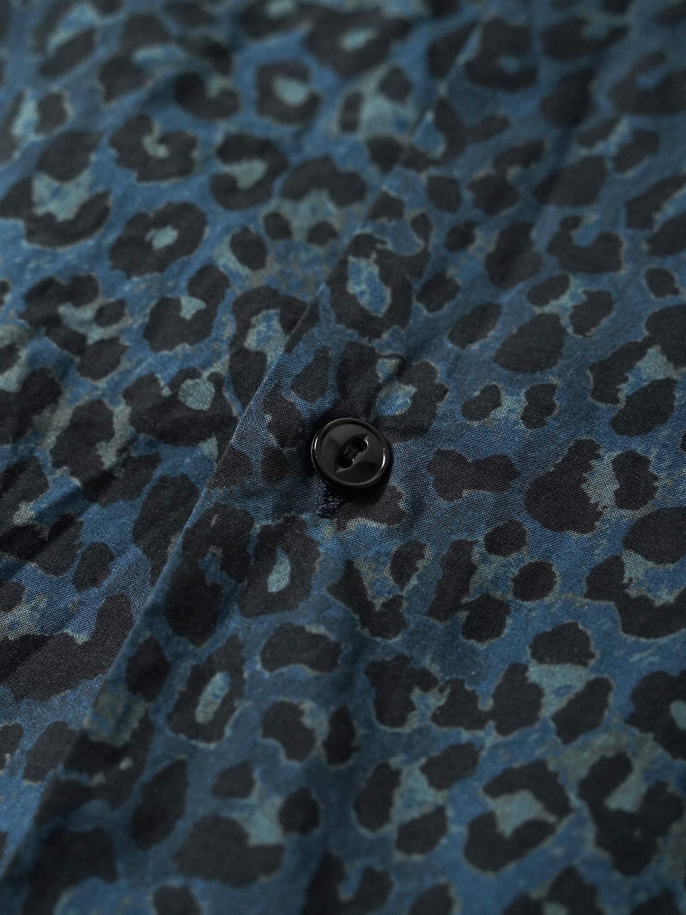 【予約品 5月6日(水) 締切】LEO-SHIRTS / レオパード柄シャツ / ネイビー系