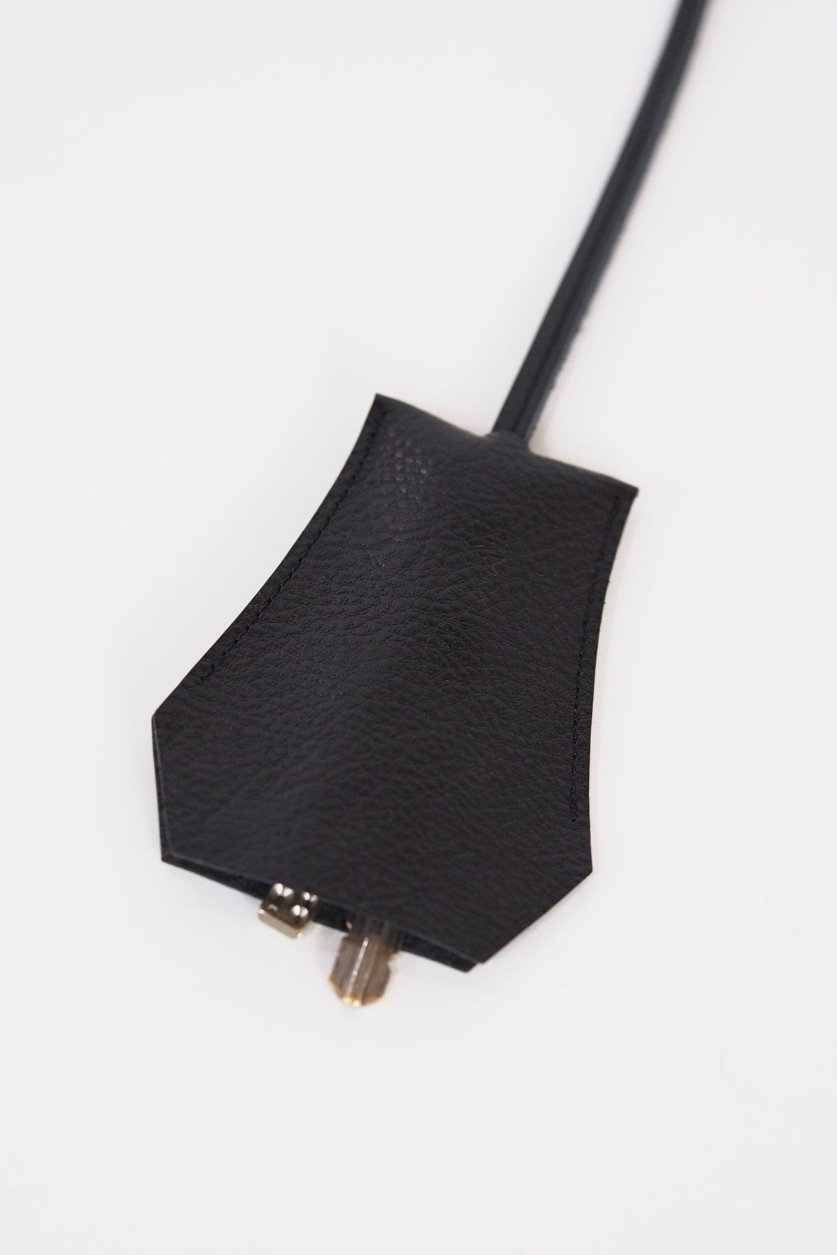 タッセルレザーキーホルダーTASSEL KEYHOLDER / ブラック