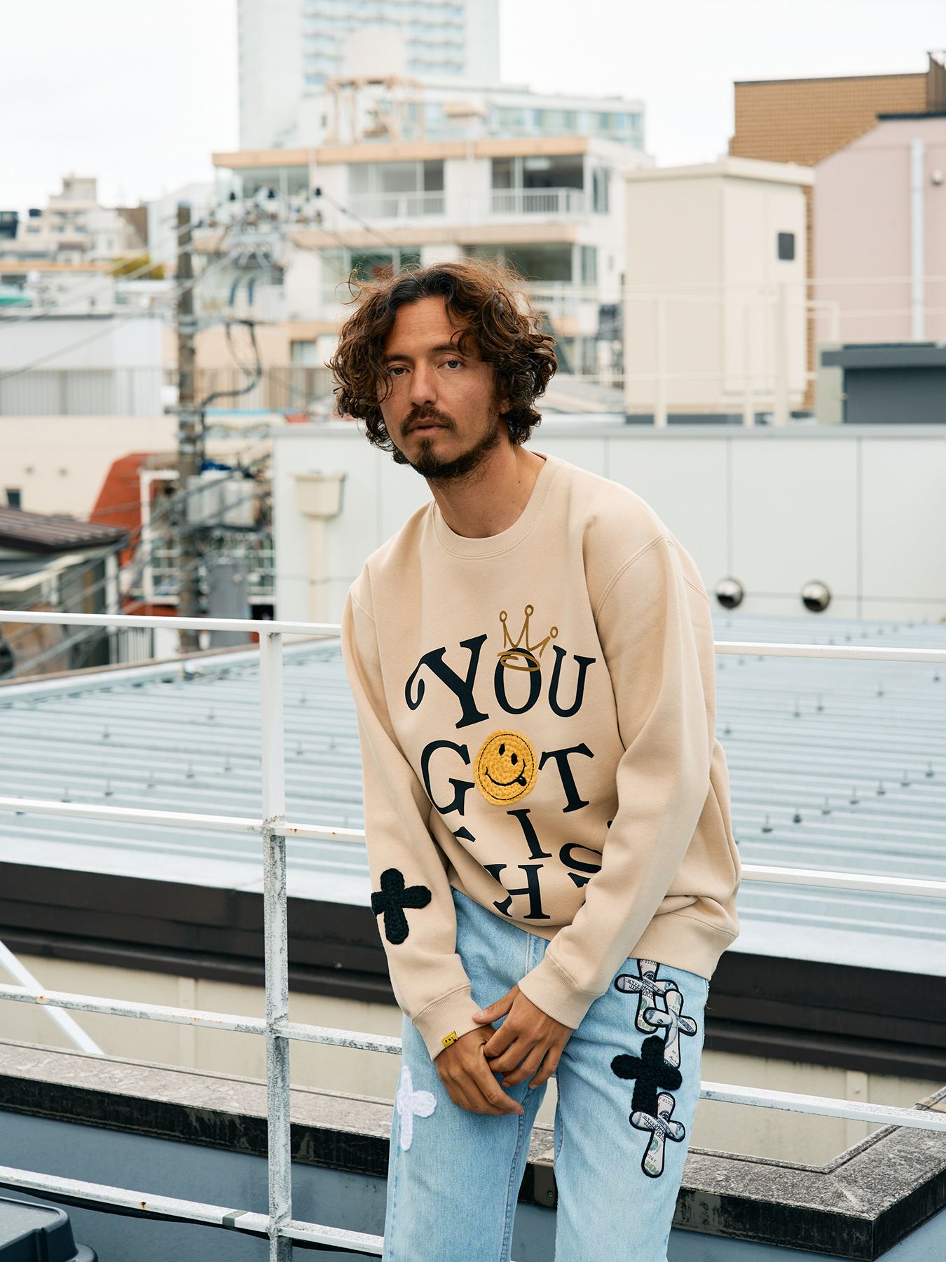 【予約品 5月8日(木) AM10時 締切】 TC裏毛起毛 YOU GOT THIS マルチパッチワークスウェットシャツ / ベージュ