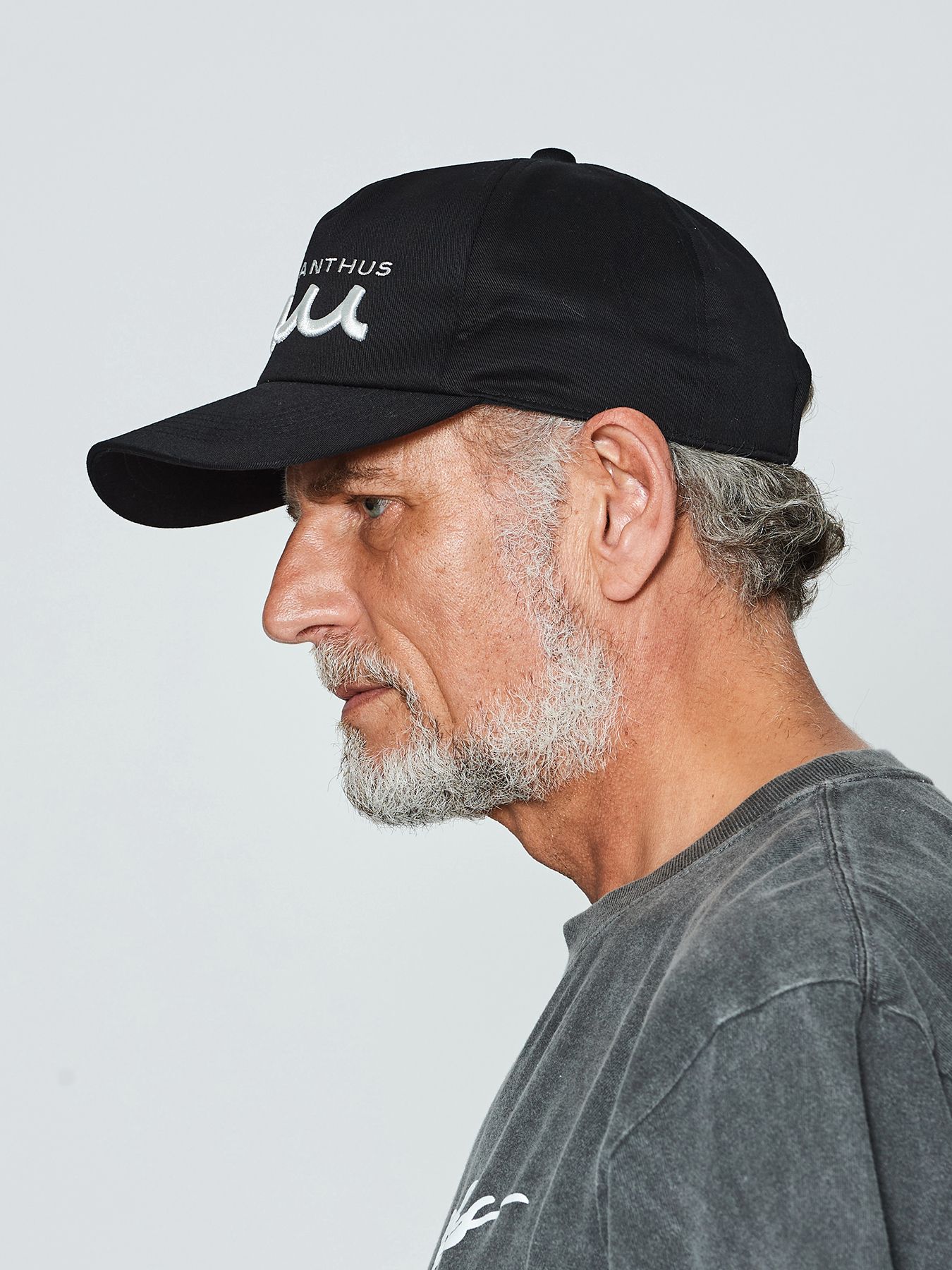 【予約品 】muta Embroidered Logo Cap / ベースボールキャップ / ブラック【Acanthus × muta MARINE】