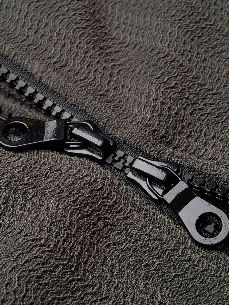 参考画像：グレー