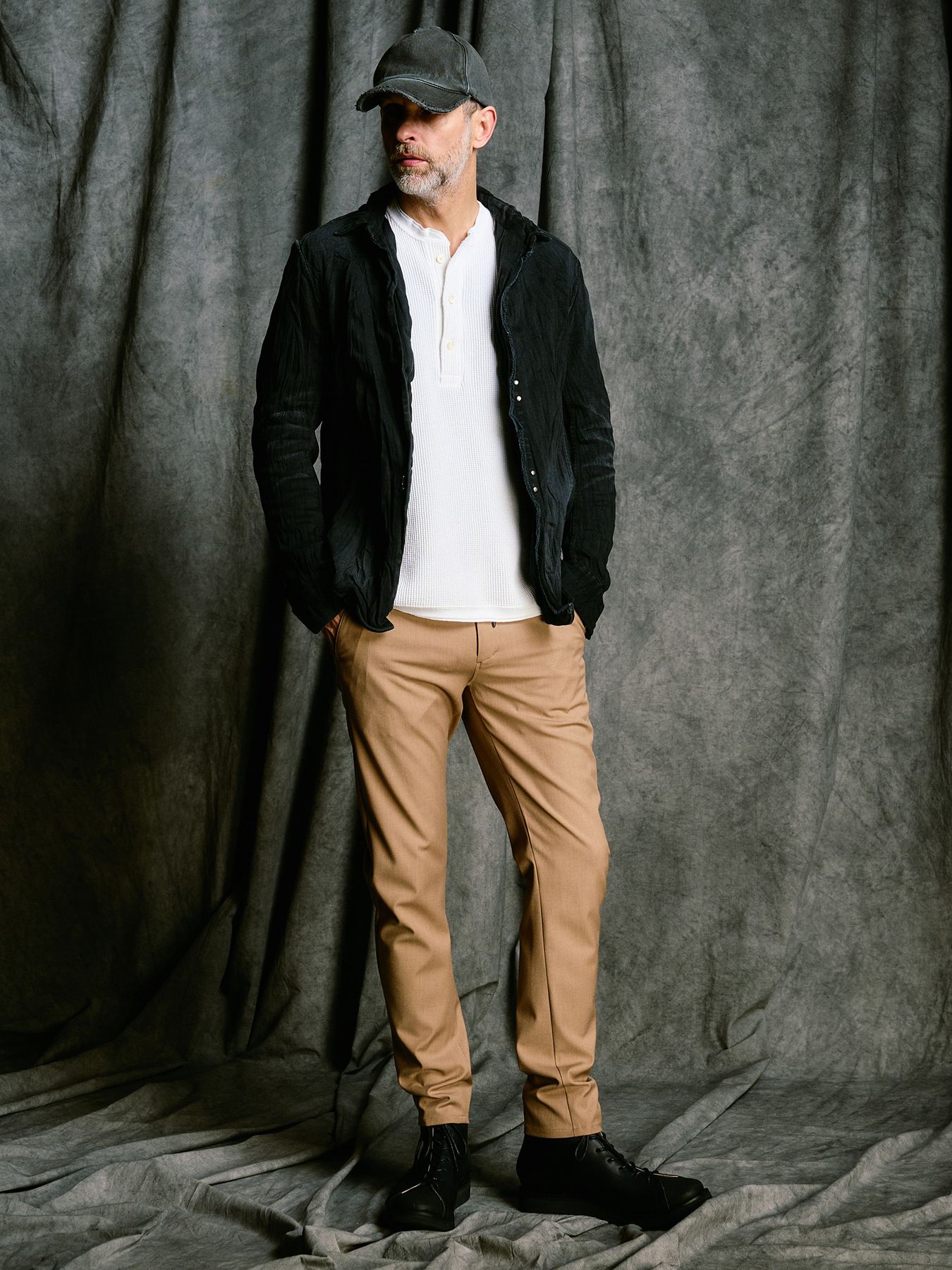 【予約品 4月19日(日) 18時締切】3D banana slim pants / 3Dバナナ スリムパンツ / ベージュ